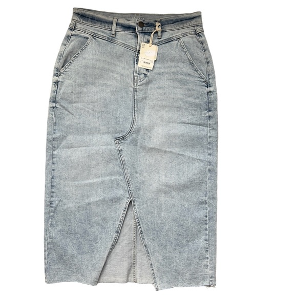 a.n.a Dresses & Skirts - A.N.A Sz 6 Acid Wash Light Jeans Denim Skirt High Waist Slit Raw Hem Stretch NWT